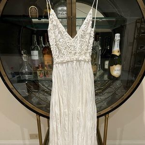 Maxi lace white beach dress small